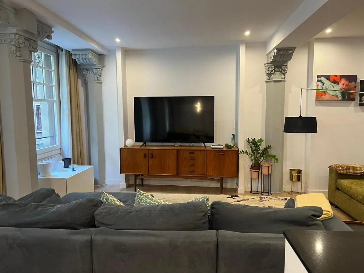 Apartament Palacete Frente Al Casco Viejo De Bilbao Hiszpania